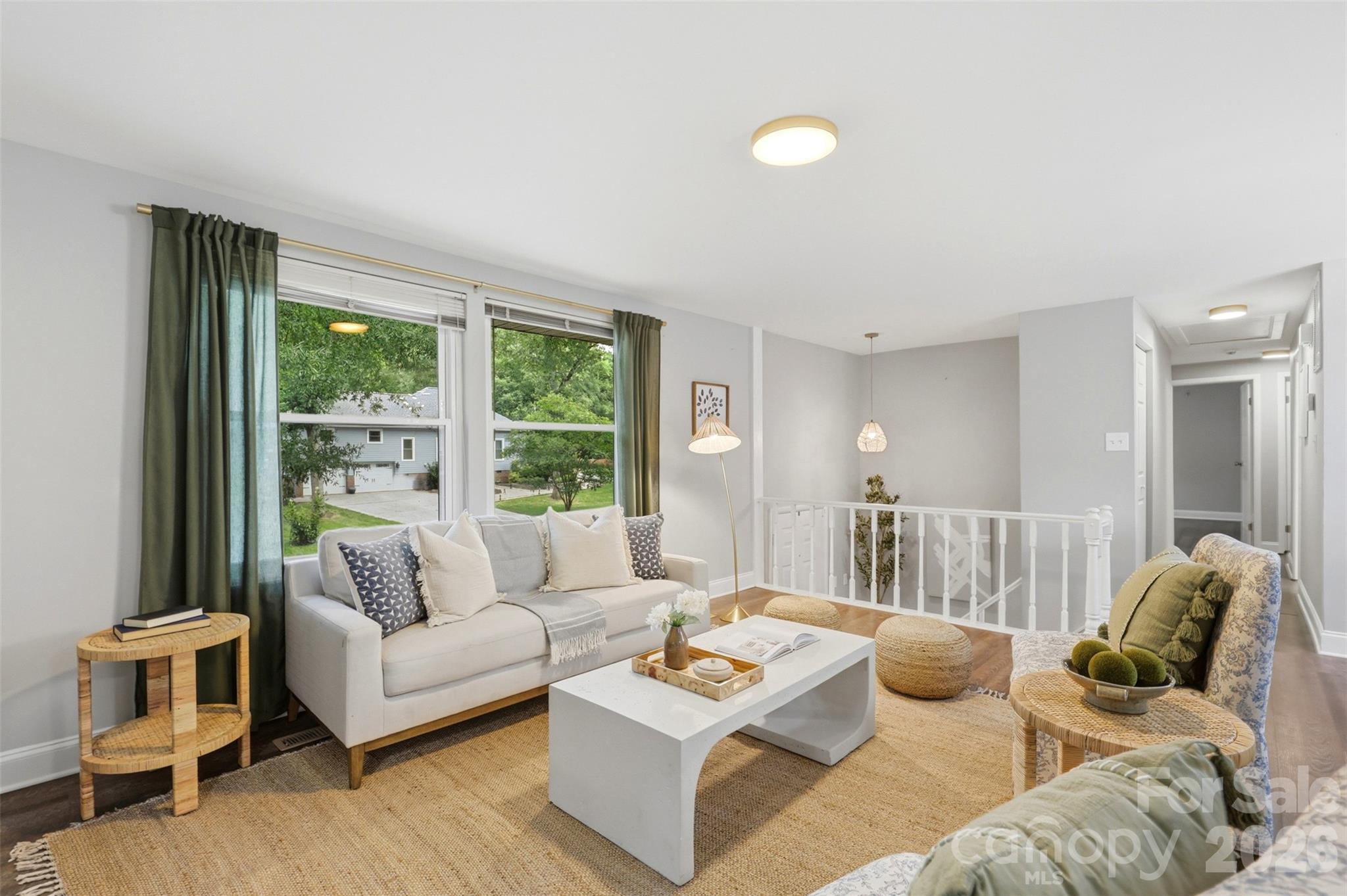 716 Regency Drive Property Photo 4