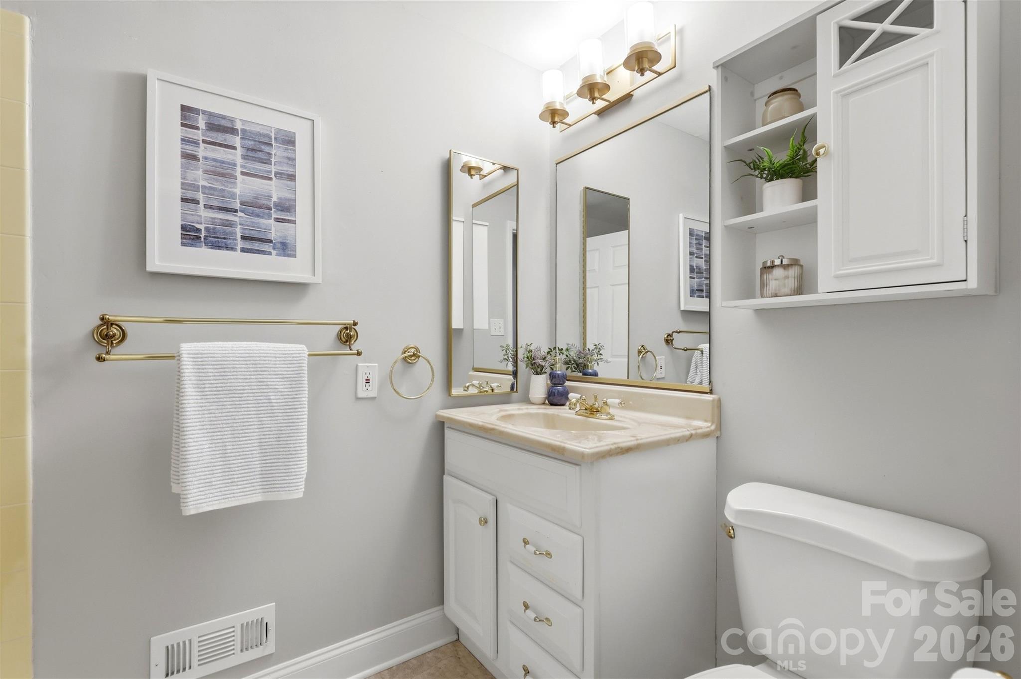 716 Regency Drive Property Photo 21