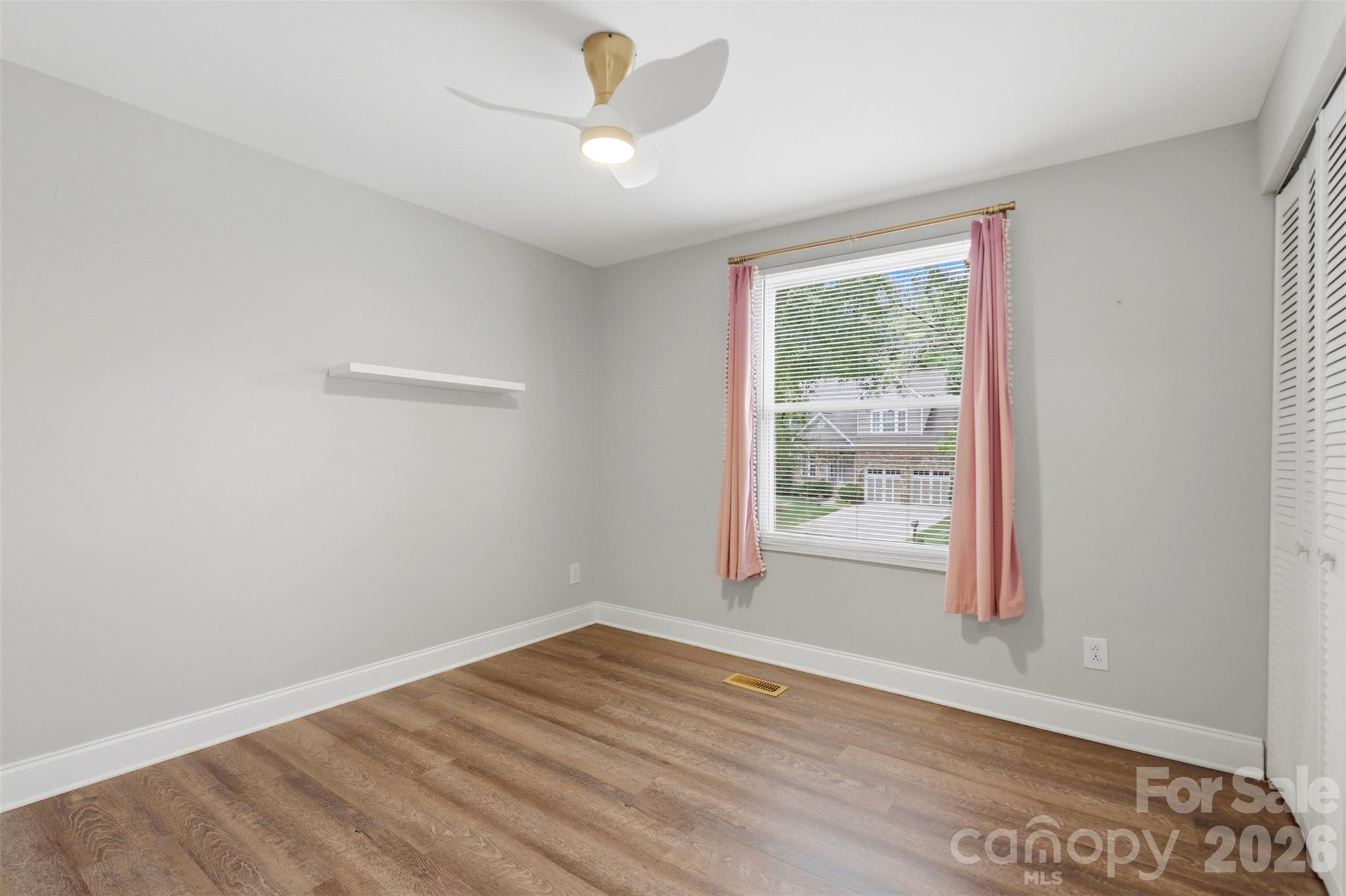 716 Regency Drive Property Photo 23