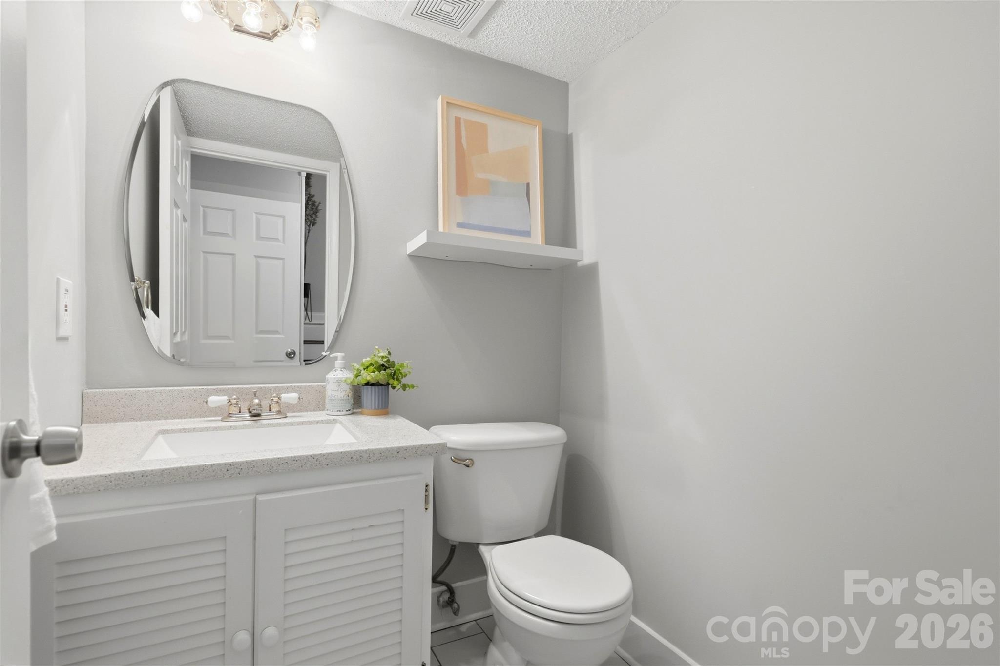 716 Regency Drive Property Photo 32