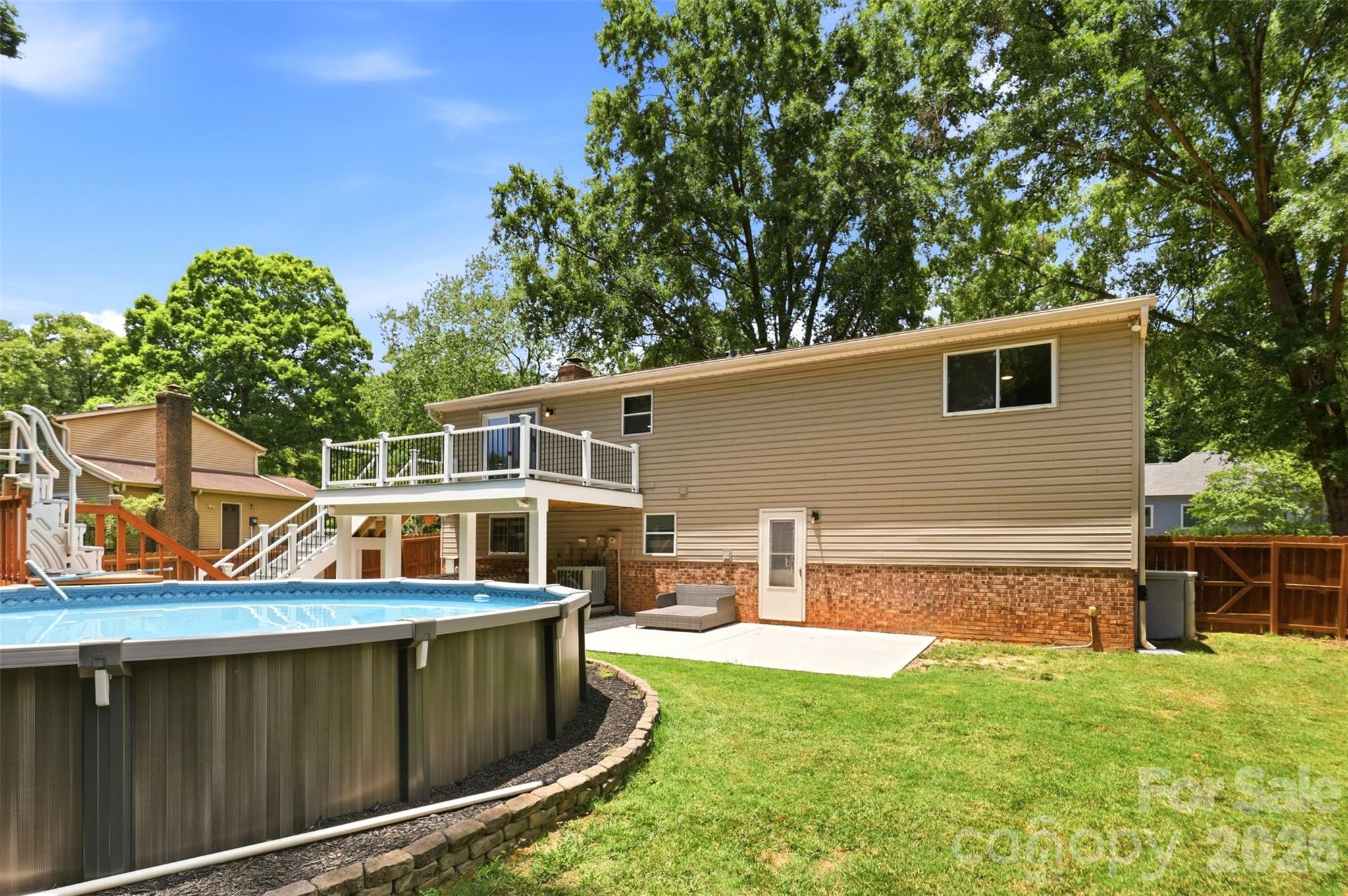 716 Regency Drive Property Photo 37