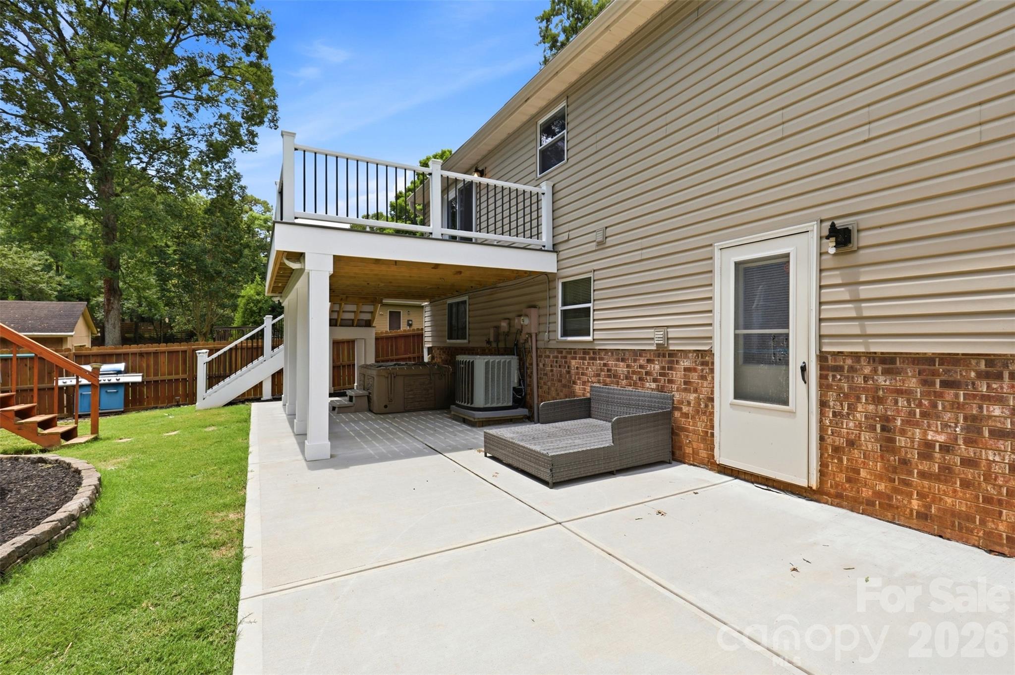 716 Regency Drive Property Photo 40
