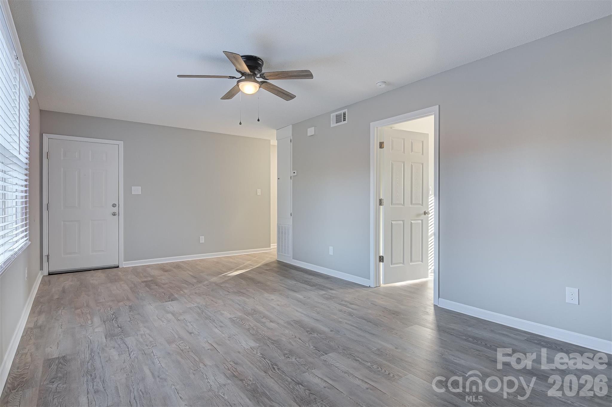 525 12th Street 17 Property Photo 6