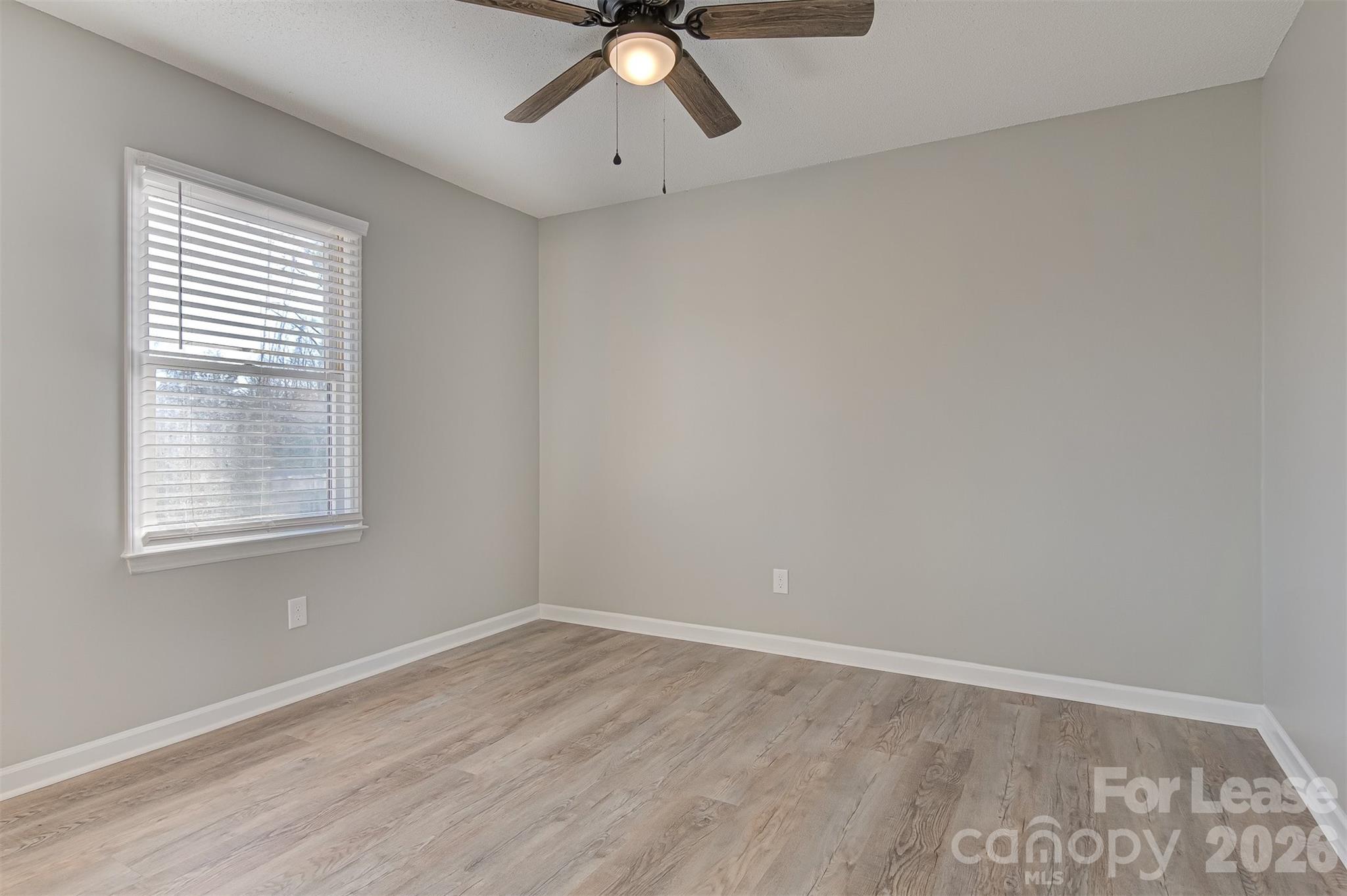 525 12th Street 17 Property Photo 13