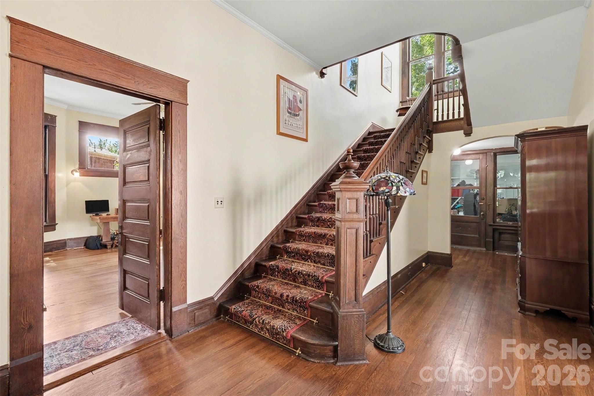 624 Walnut Street Property Photo 6