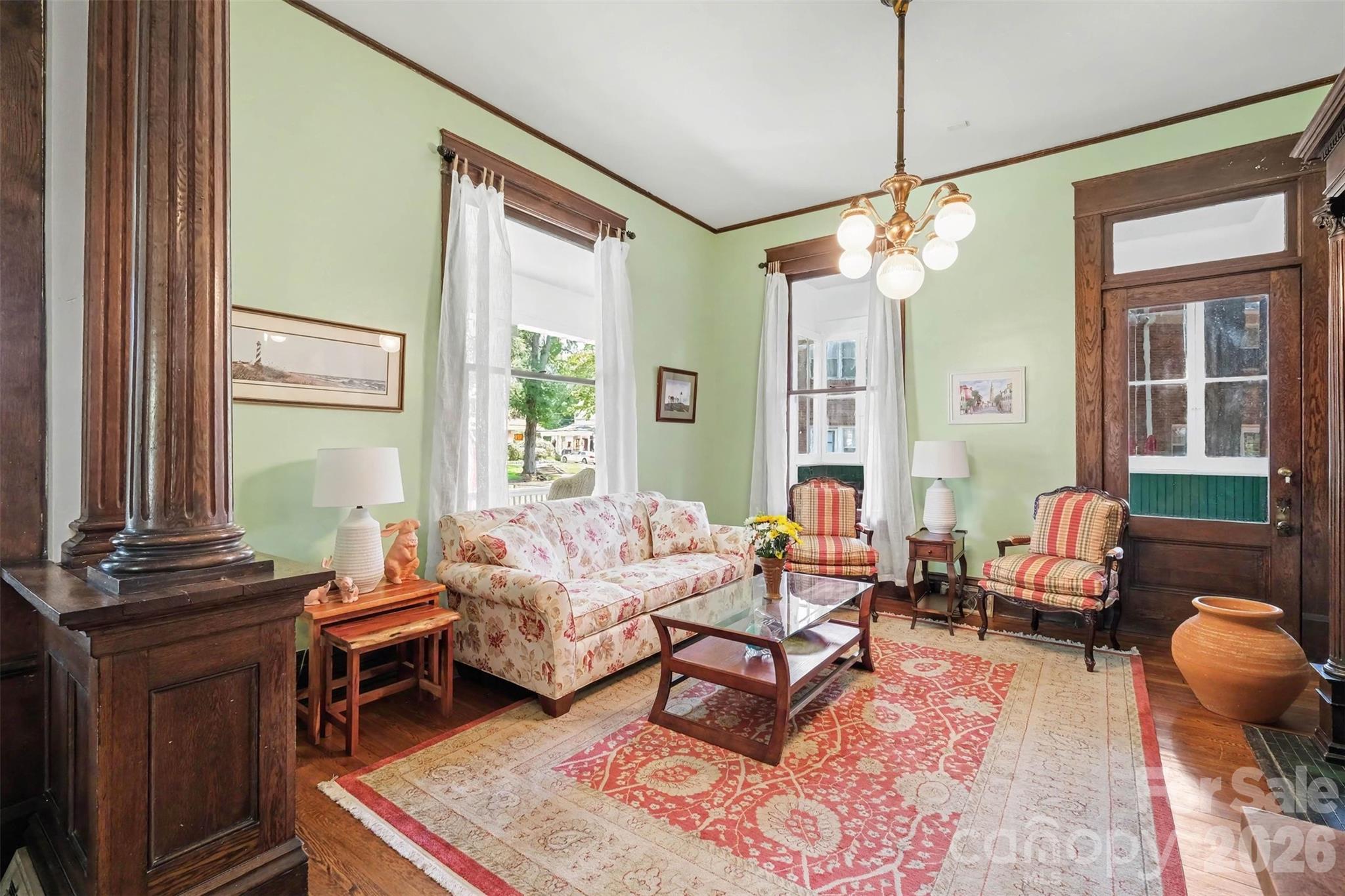 624 Walnut Street Property Photo 9