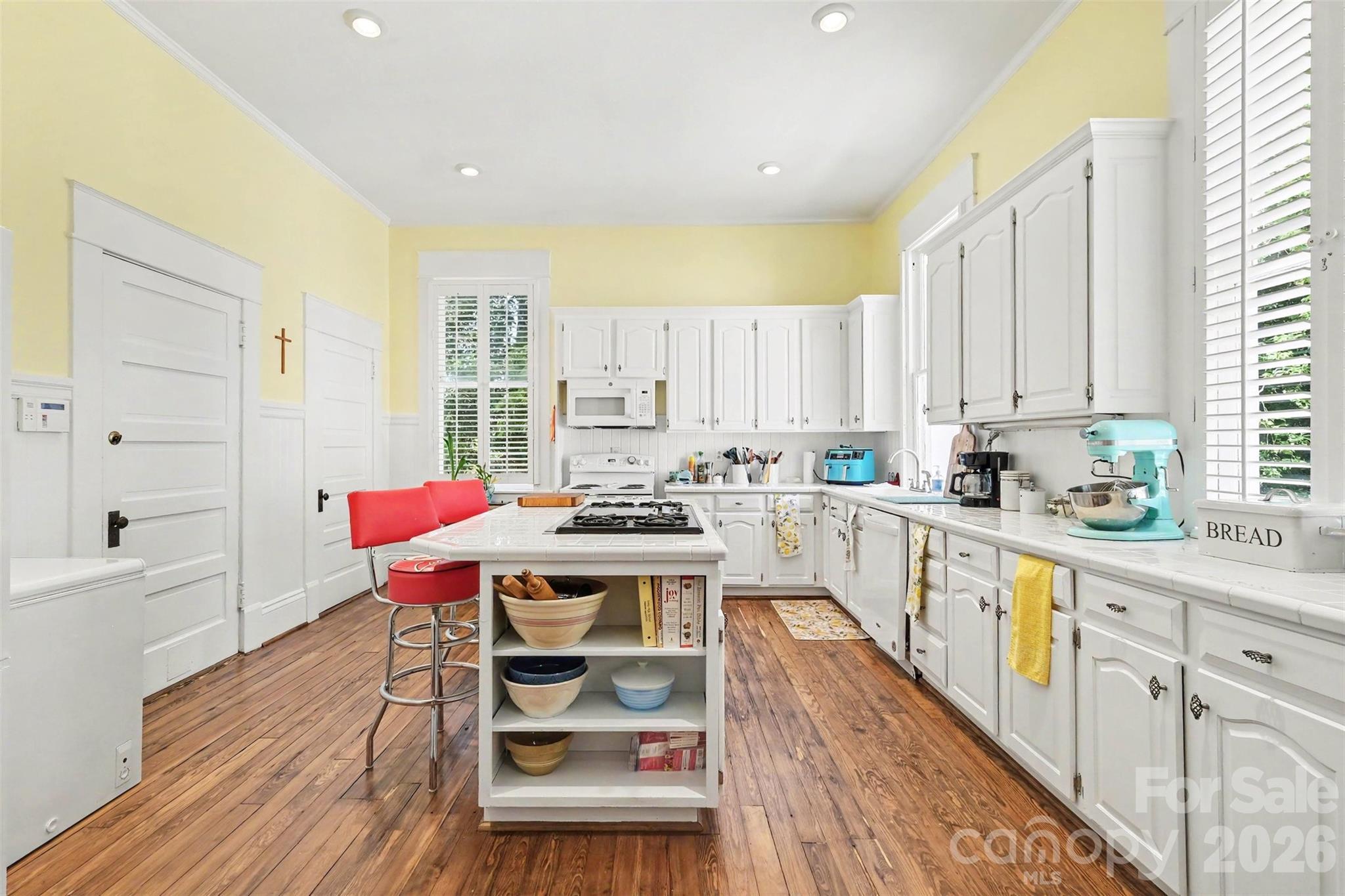 624 Walnut Street Property Photo 16