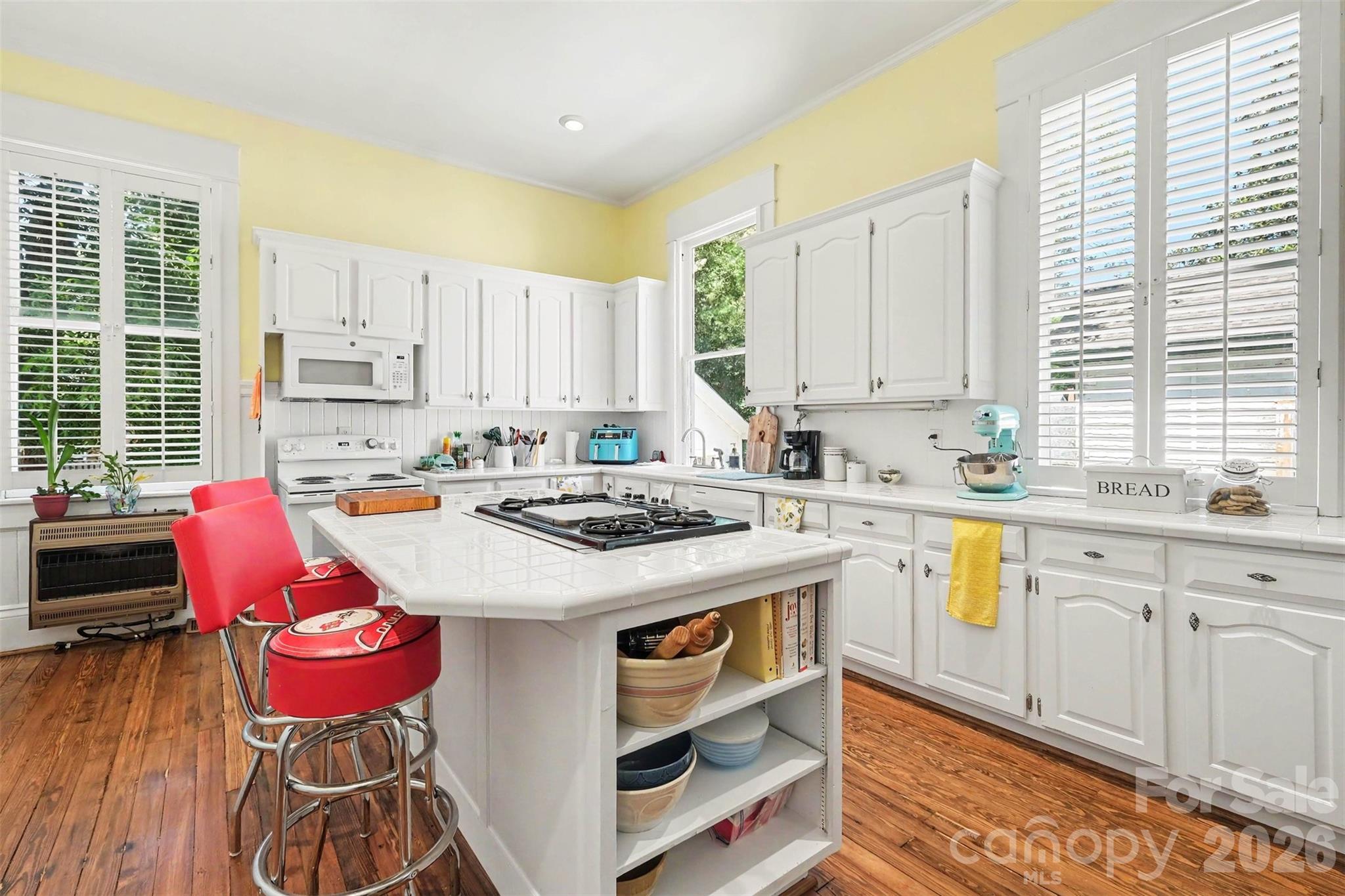 624 Walnut Street Property Photo 17