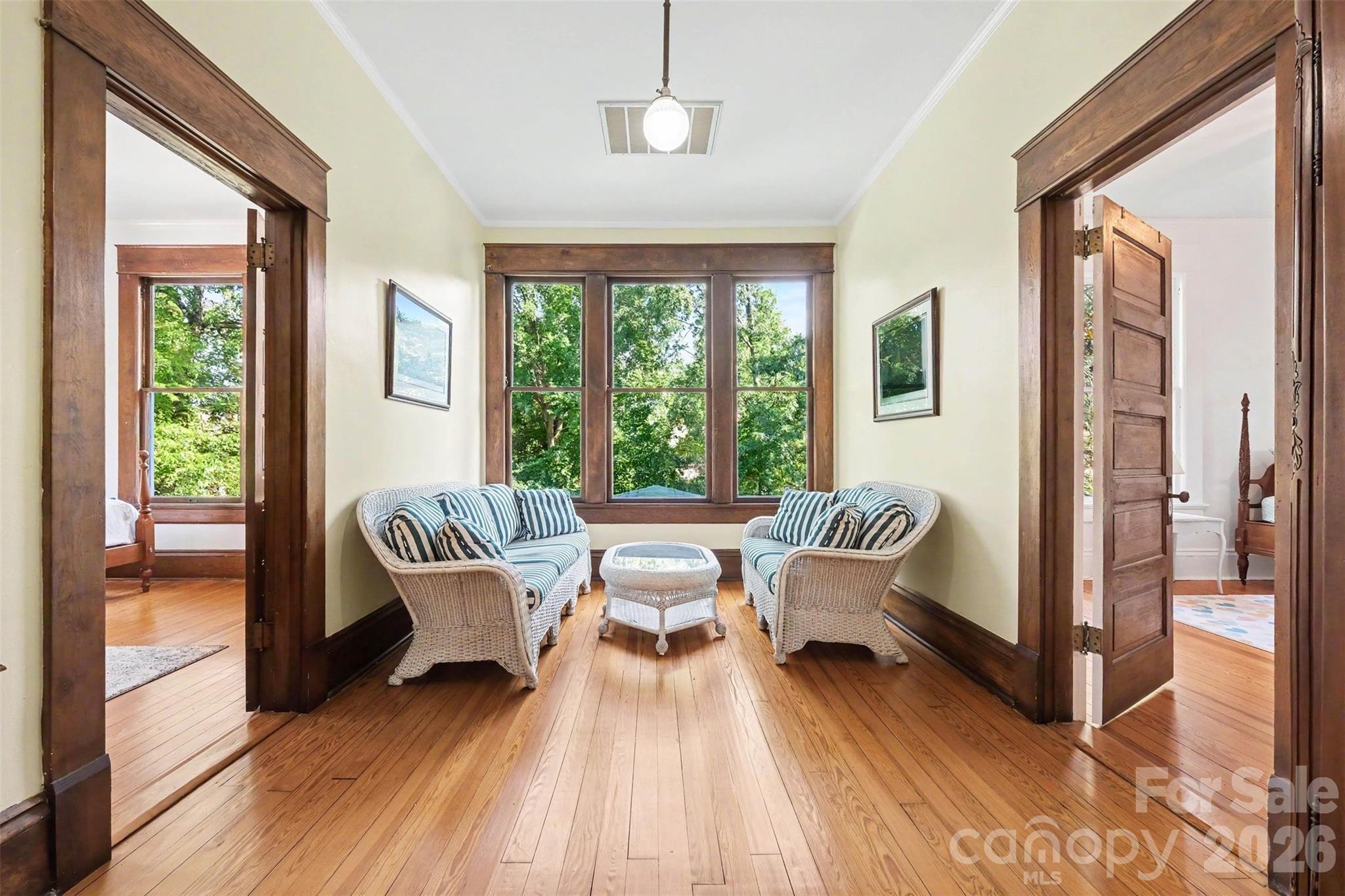 624 Walnut Street Property Photo 22