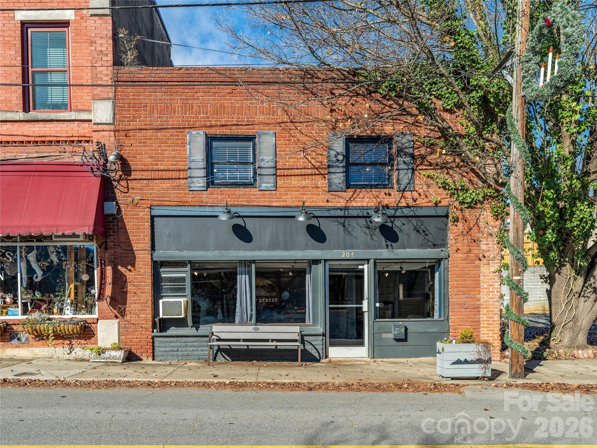 204 Sutton Avenue Property Photo 1