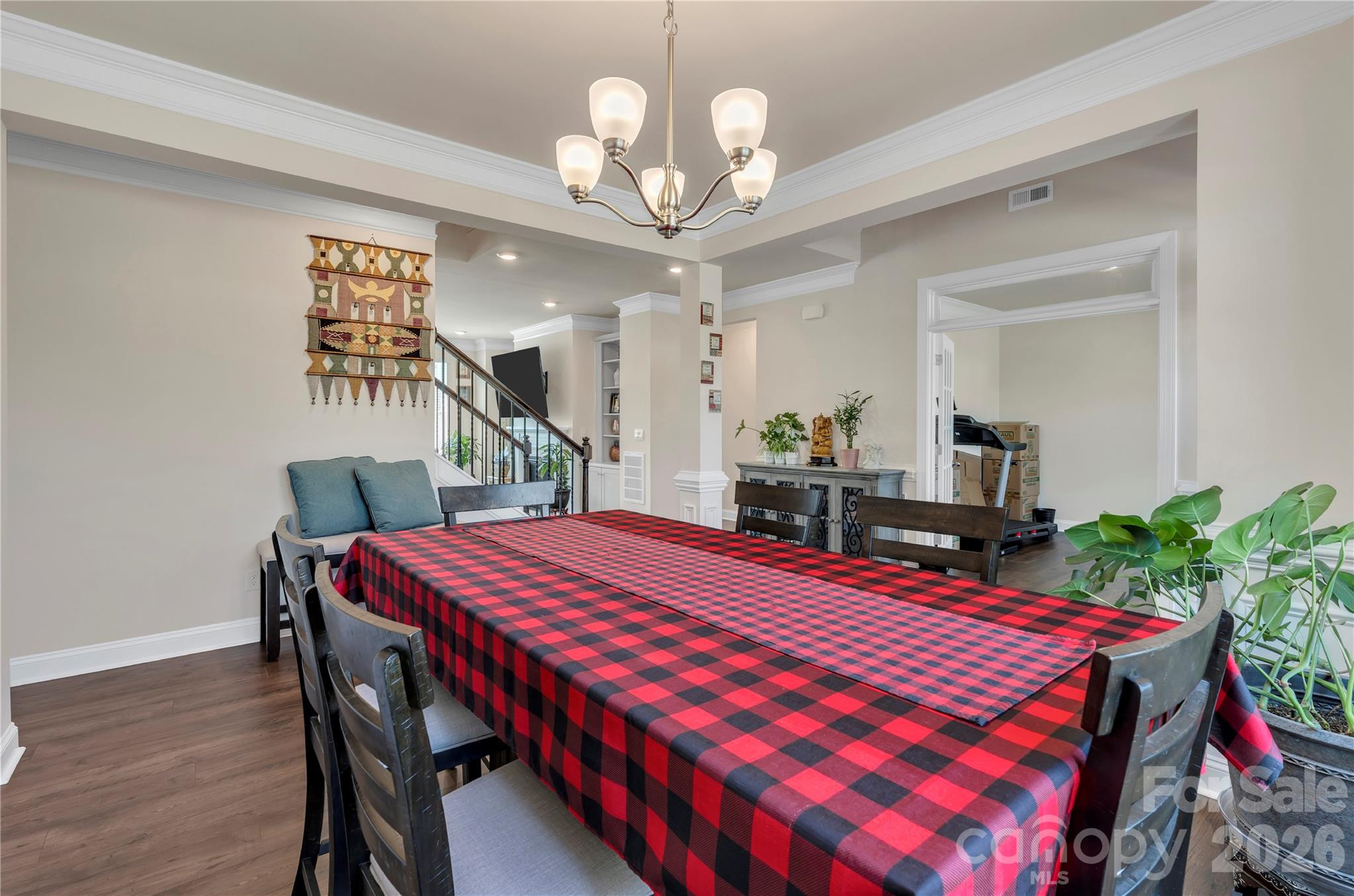 9300 Vecchio Drive Property Photo 14