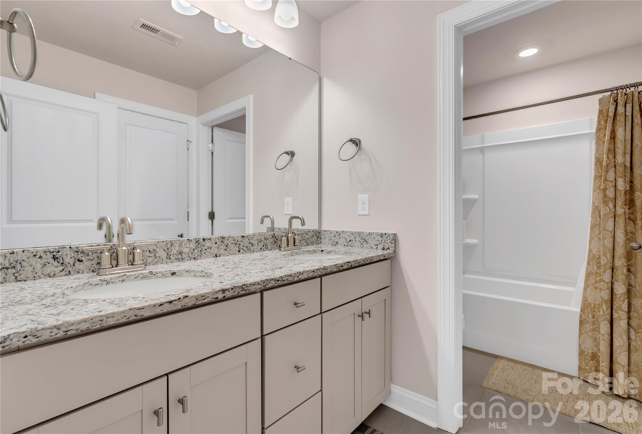 9300 Vecchio Drive Property Photo 33