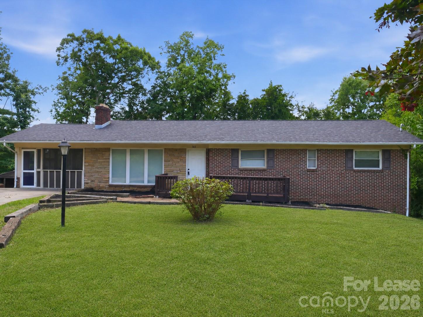 765 8th Avenue Drive Property Photo 1