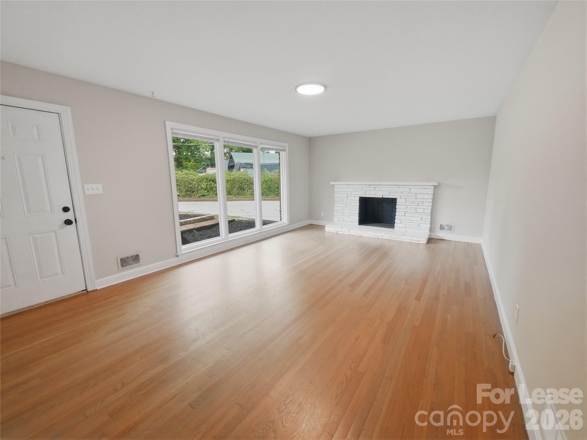 765 8th Avenue Drive Property Photo 3