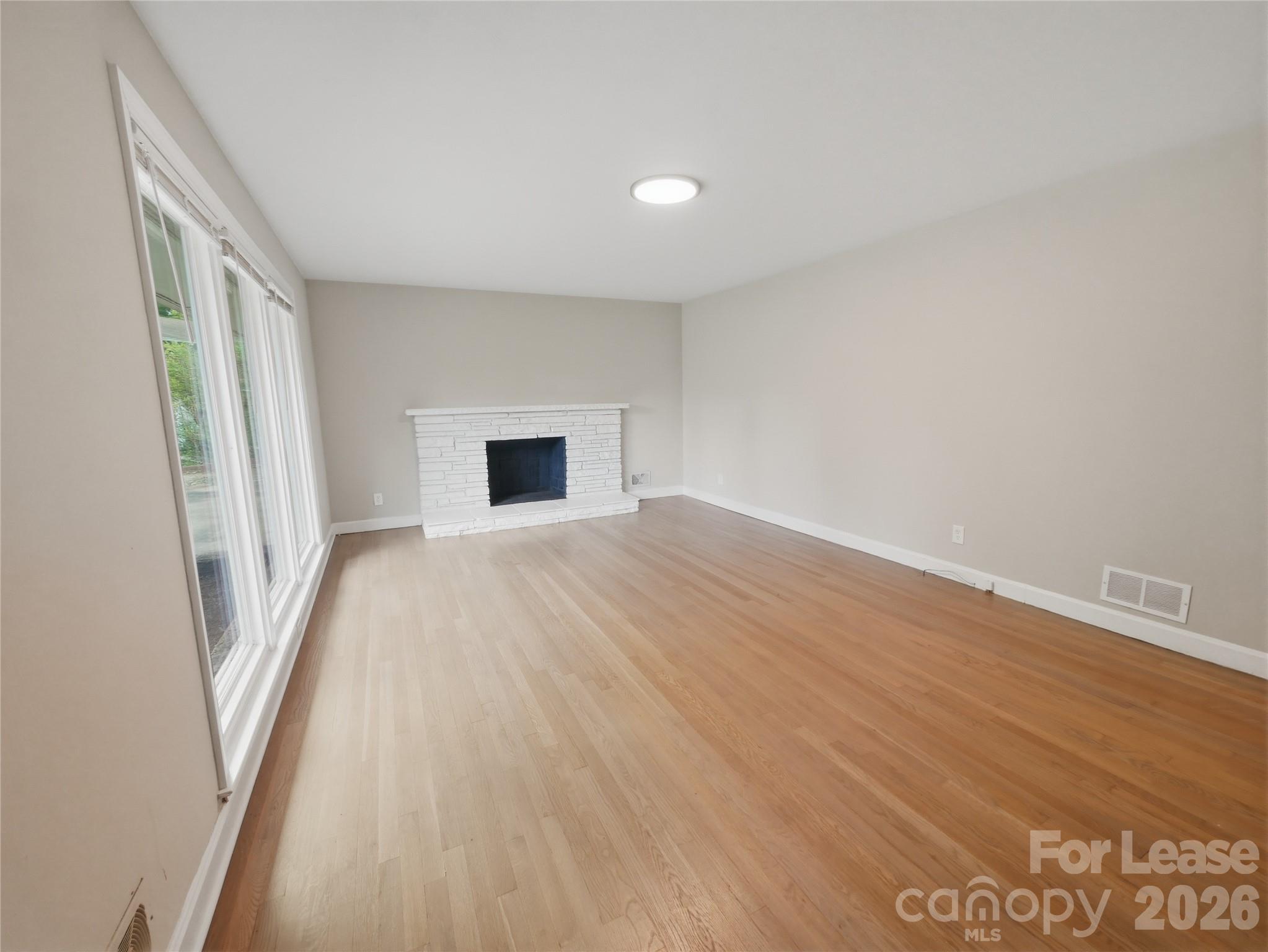 765 8th Avenue Drive Property Photo 4