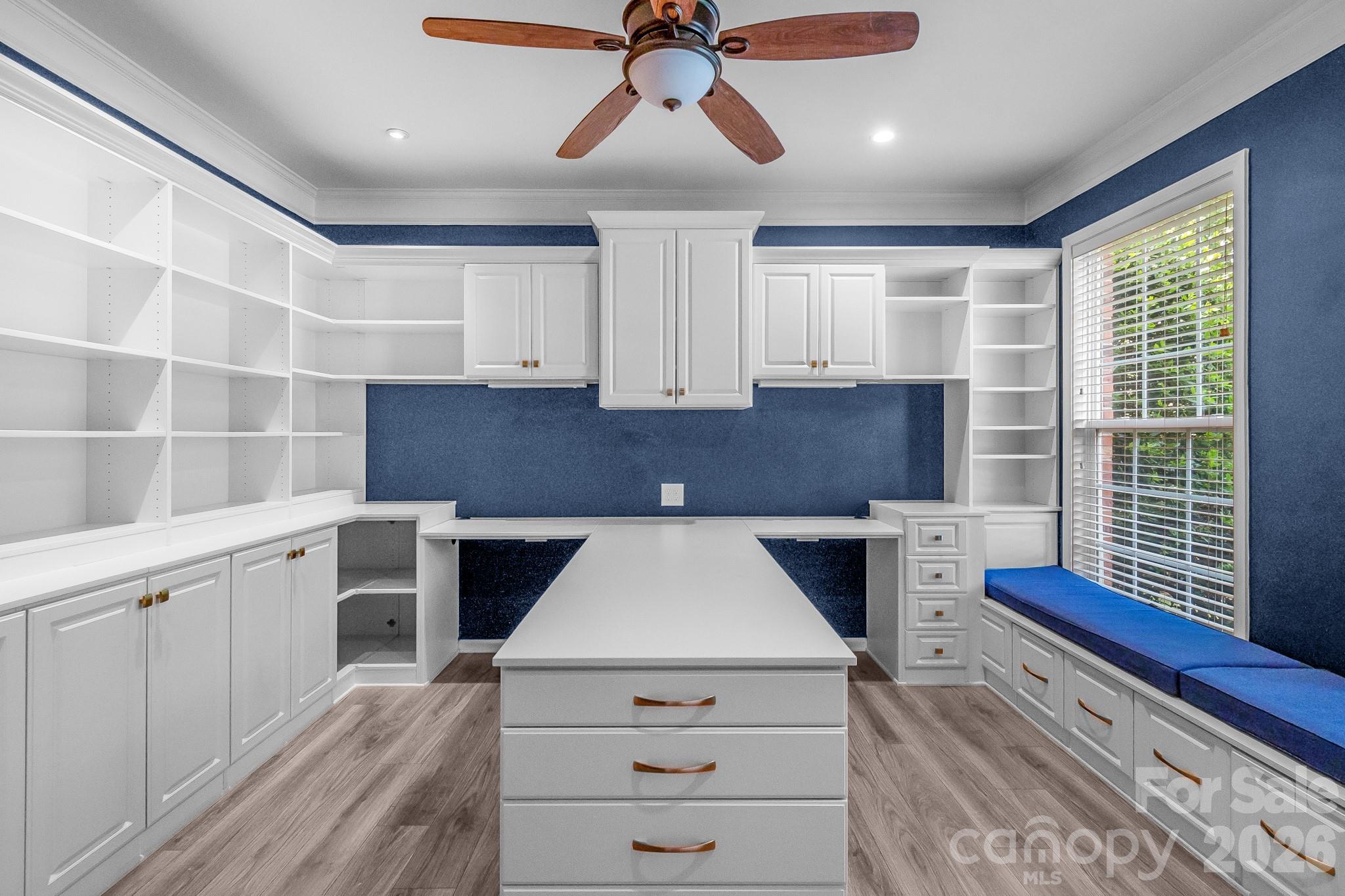 1107 Boulder Court Property Photo 7