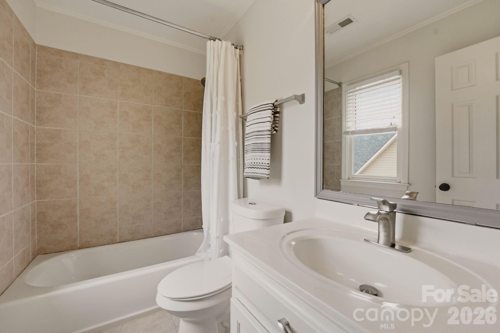 22012 Preswick Drive Property Photo 36