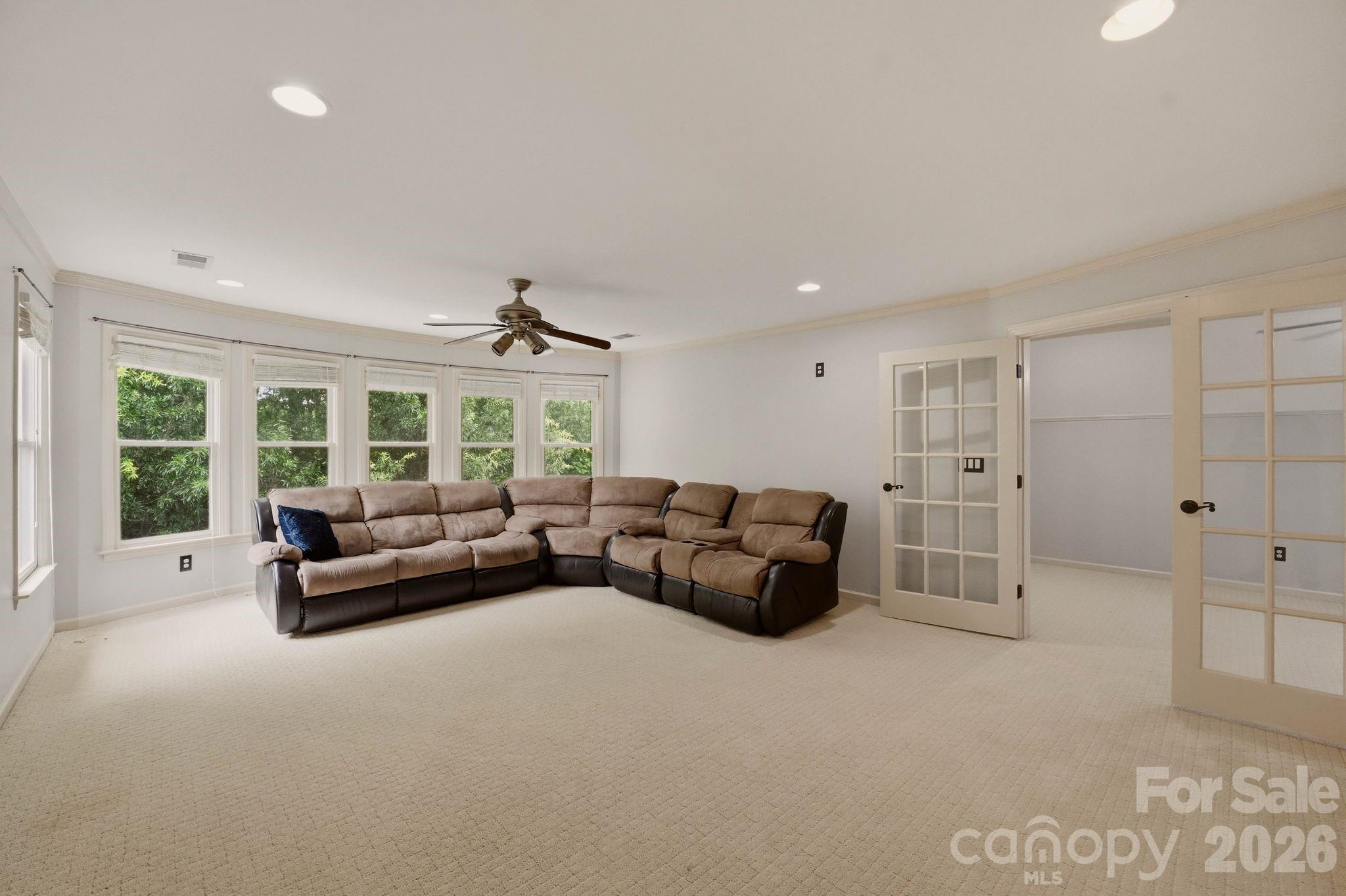 22012 Preswick Drive Property Photo 37
