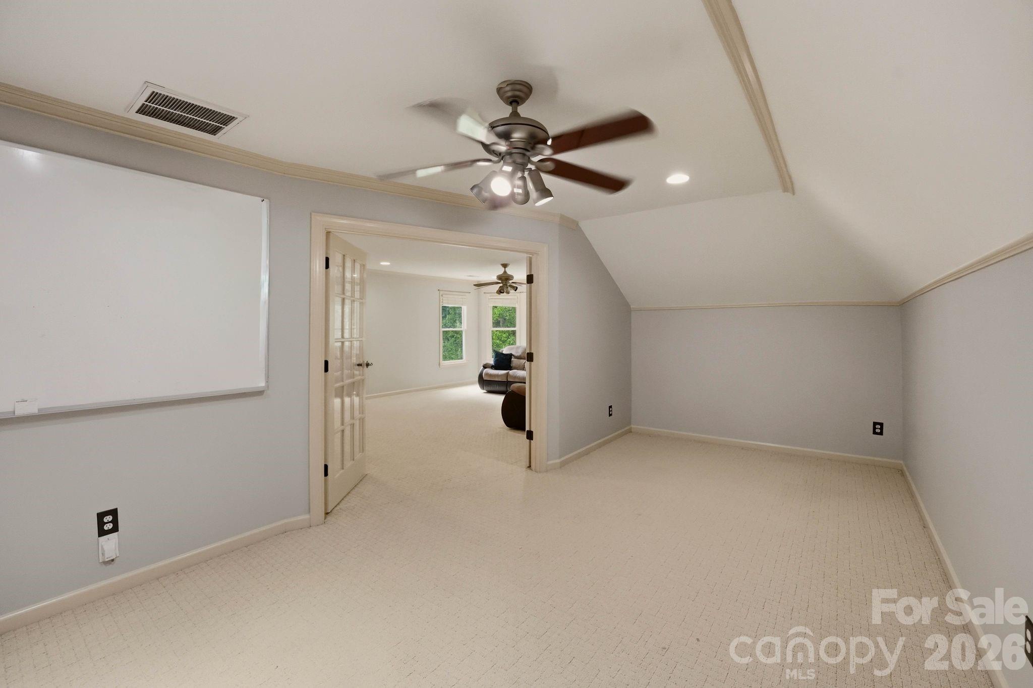 22012 Preswick Drive Property Photo 38