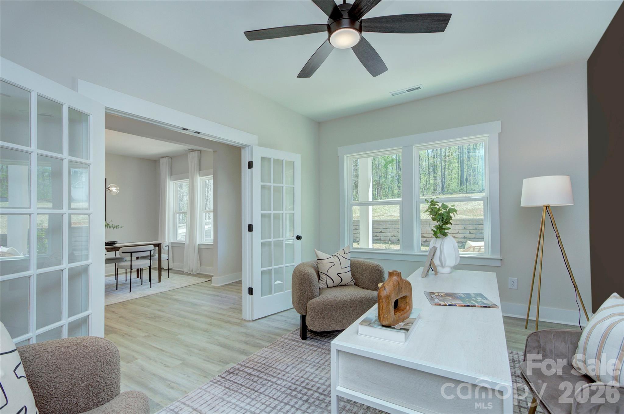 1033 Harrogate Drive Property Photo 7