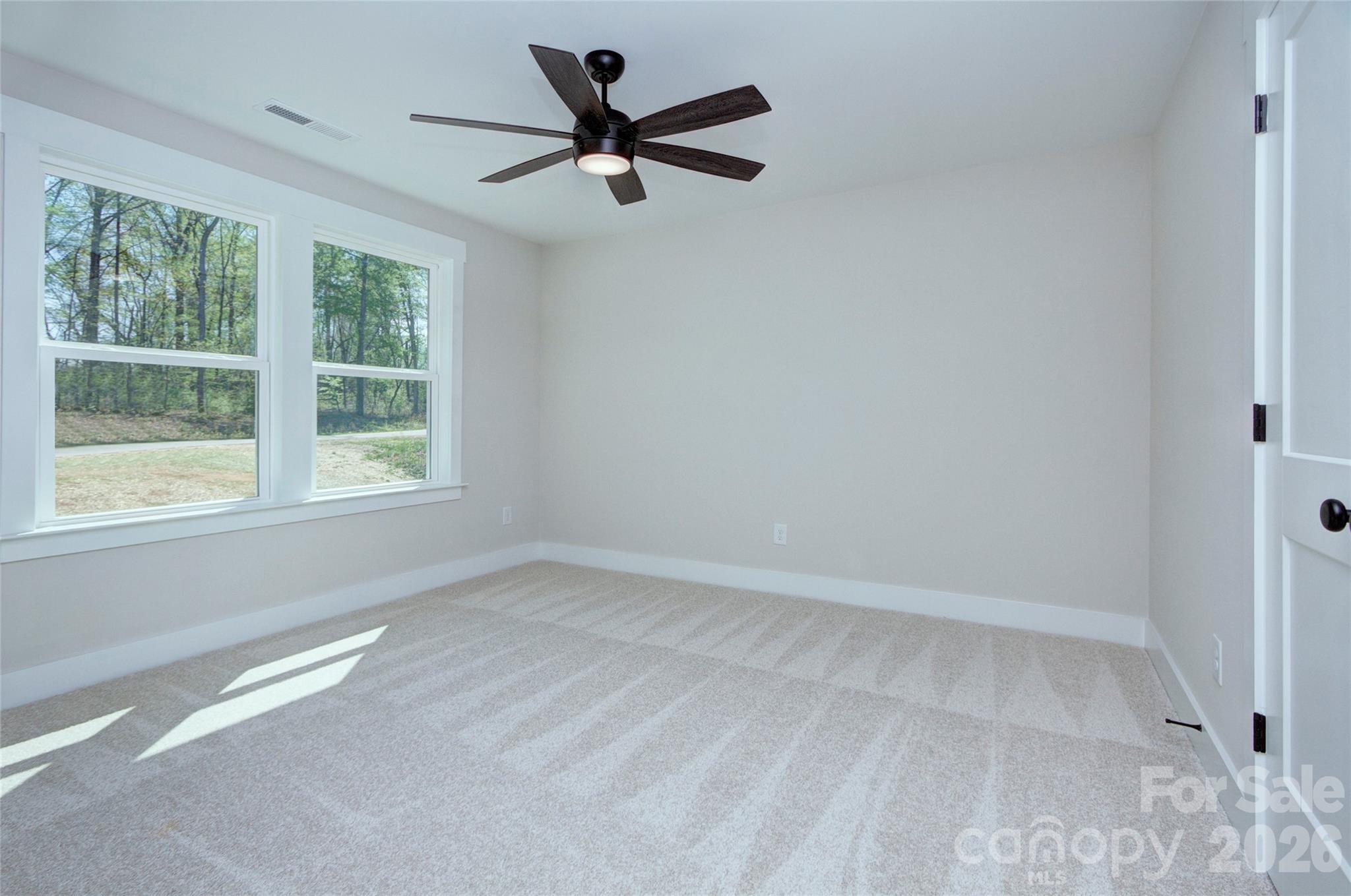 1033 Harrogate Drive Property Photo 27