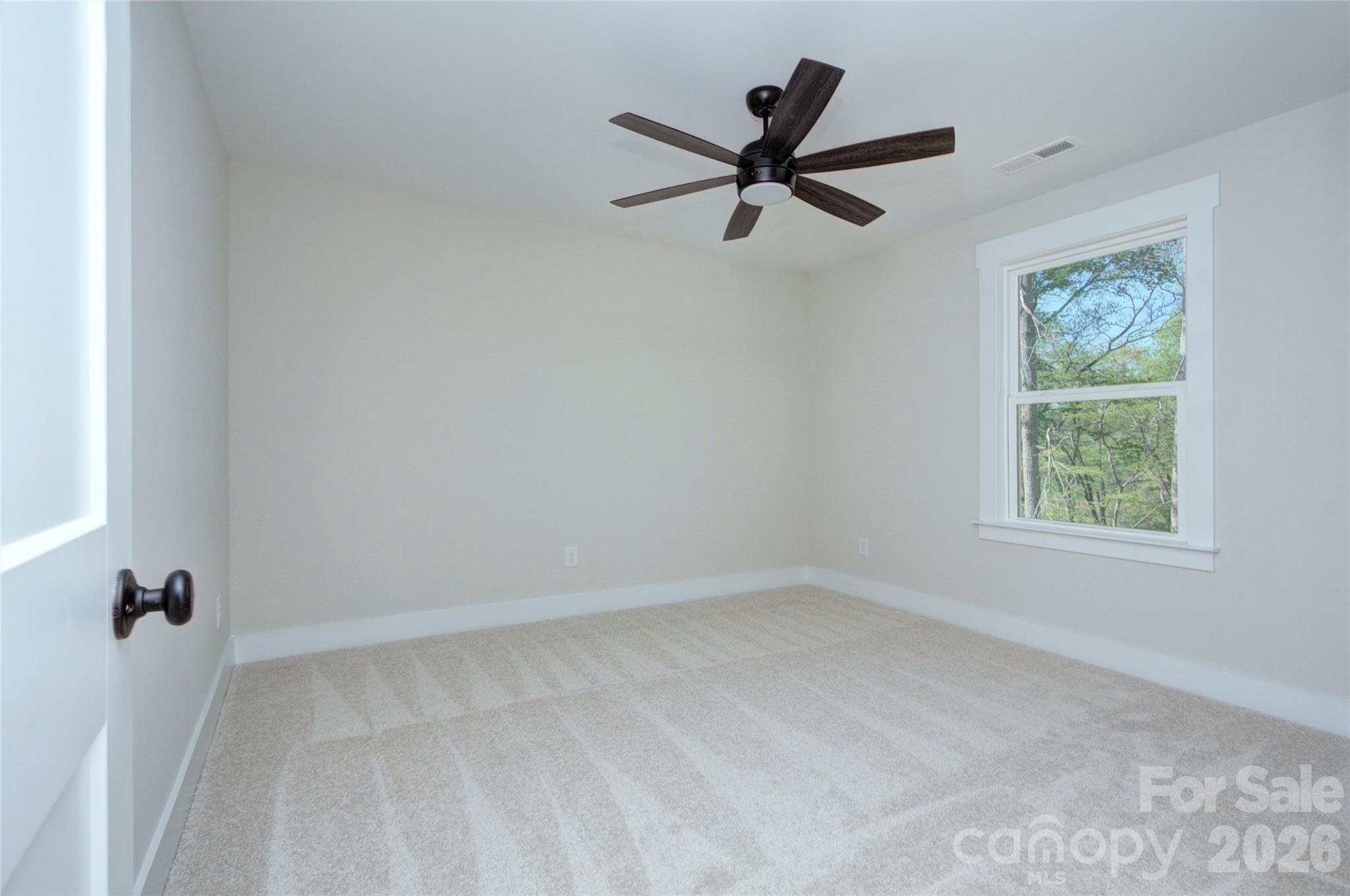 1033 Harrogate Drive Property Photo 30