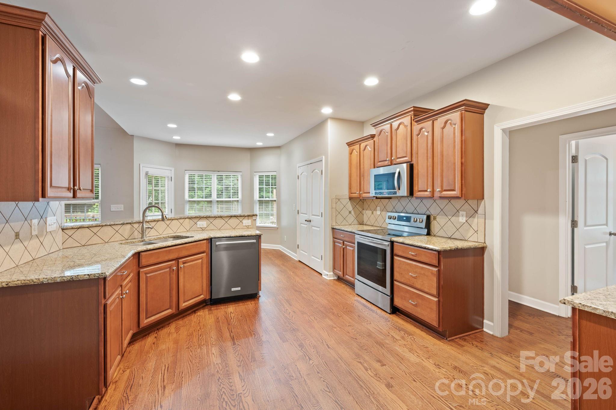 2544 Short Cedar Trail Property Photo 7