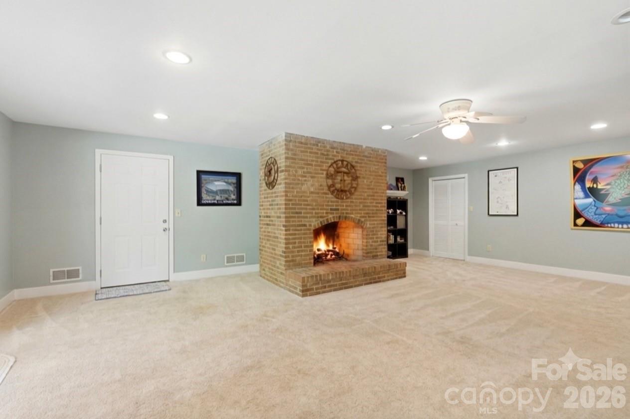 2620 Lynbridge Drive Property Photo 28