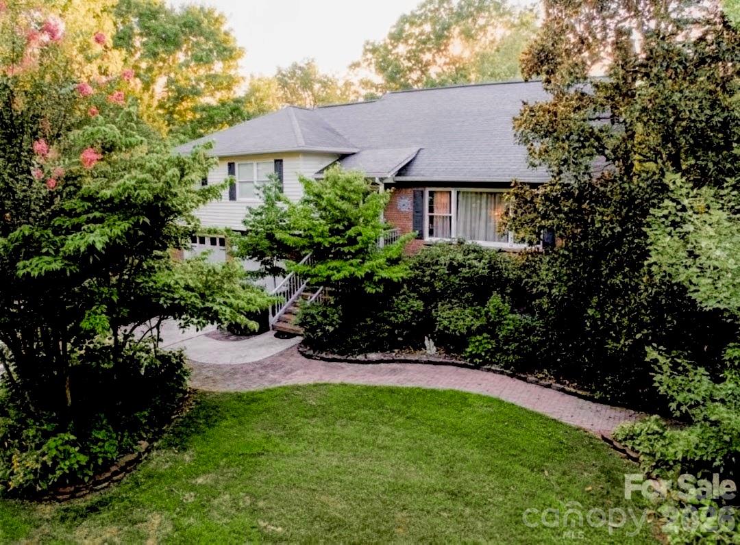 119 Country Meadow Lane Property Photo 1