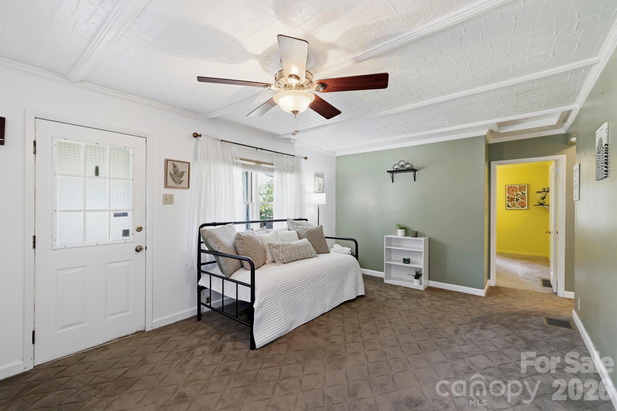 10 Eola Avenue Property Photo 7