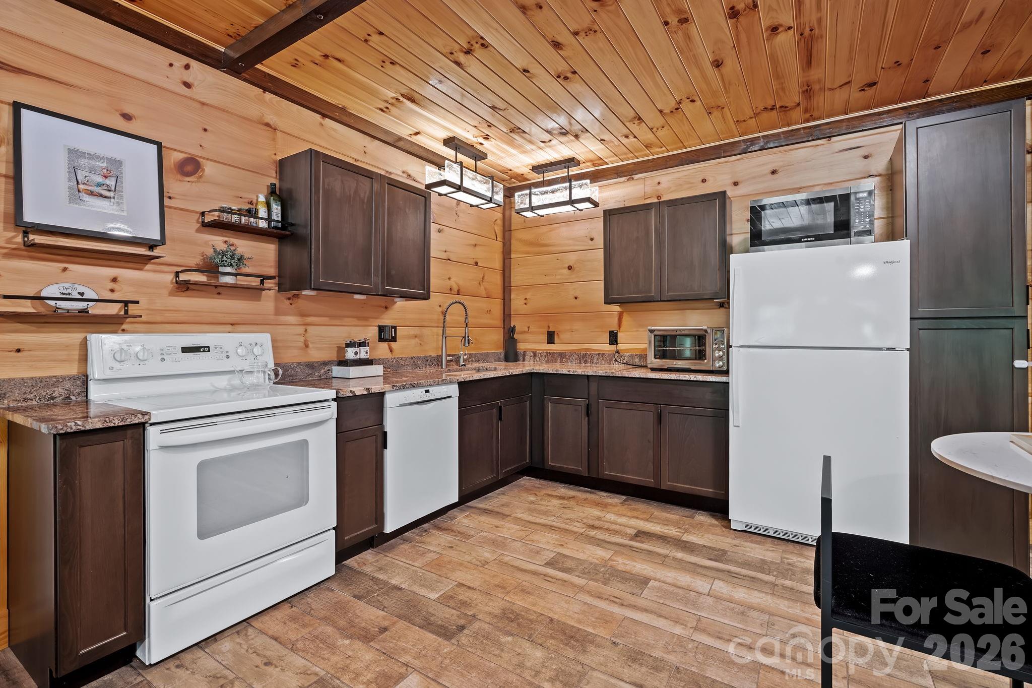745 Mossy Oak Trail Property Photo 27