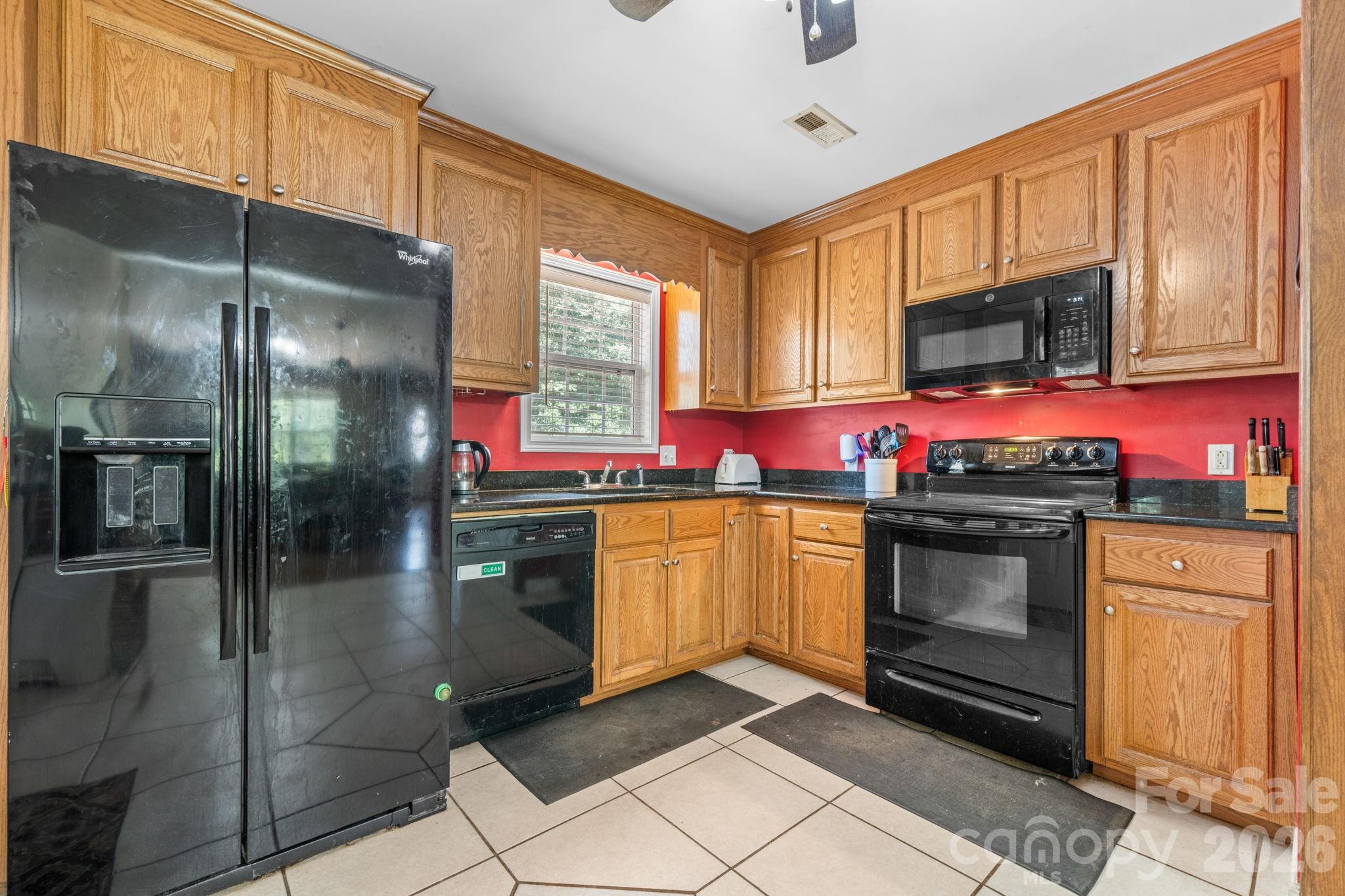 3844 Bridle Path Drive Property Photo 10