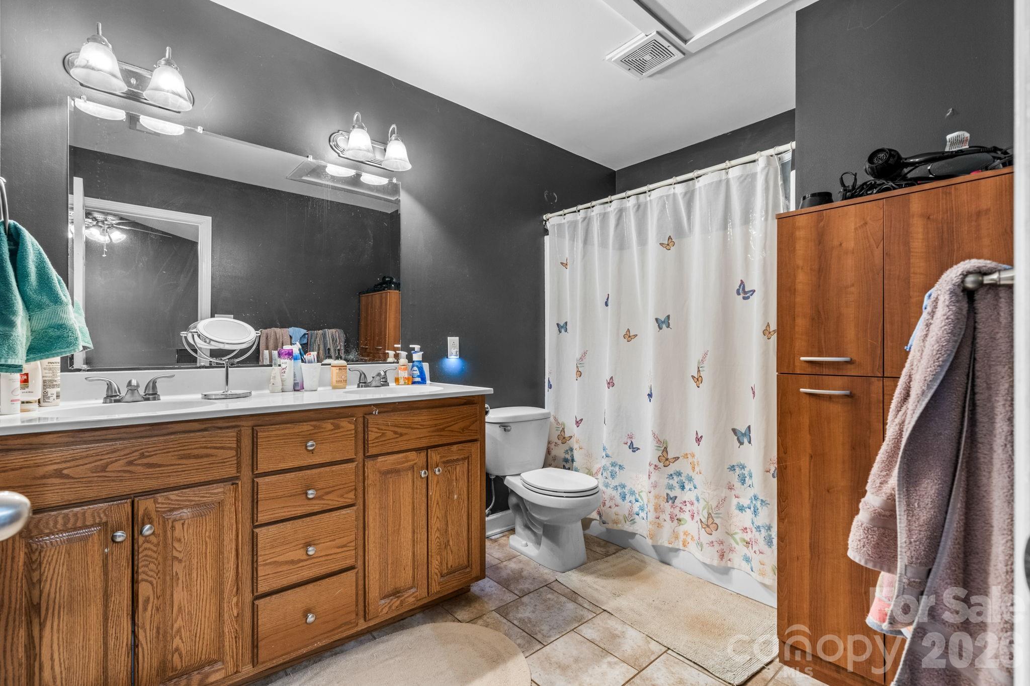 3844 Bridle Path Drive Property Photo 13