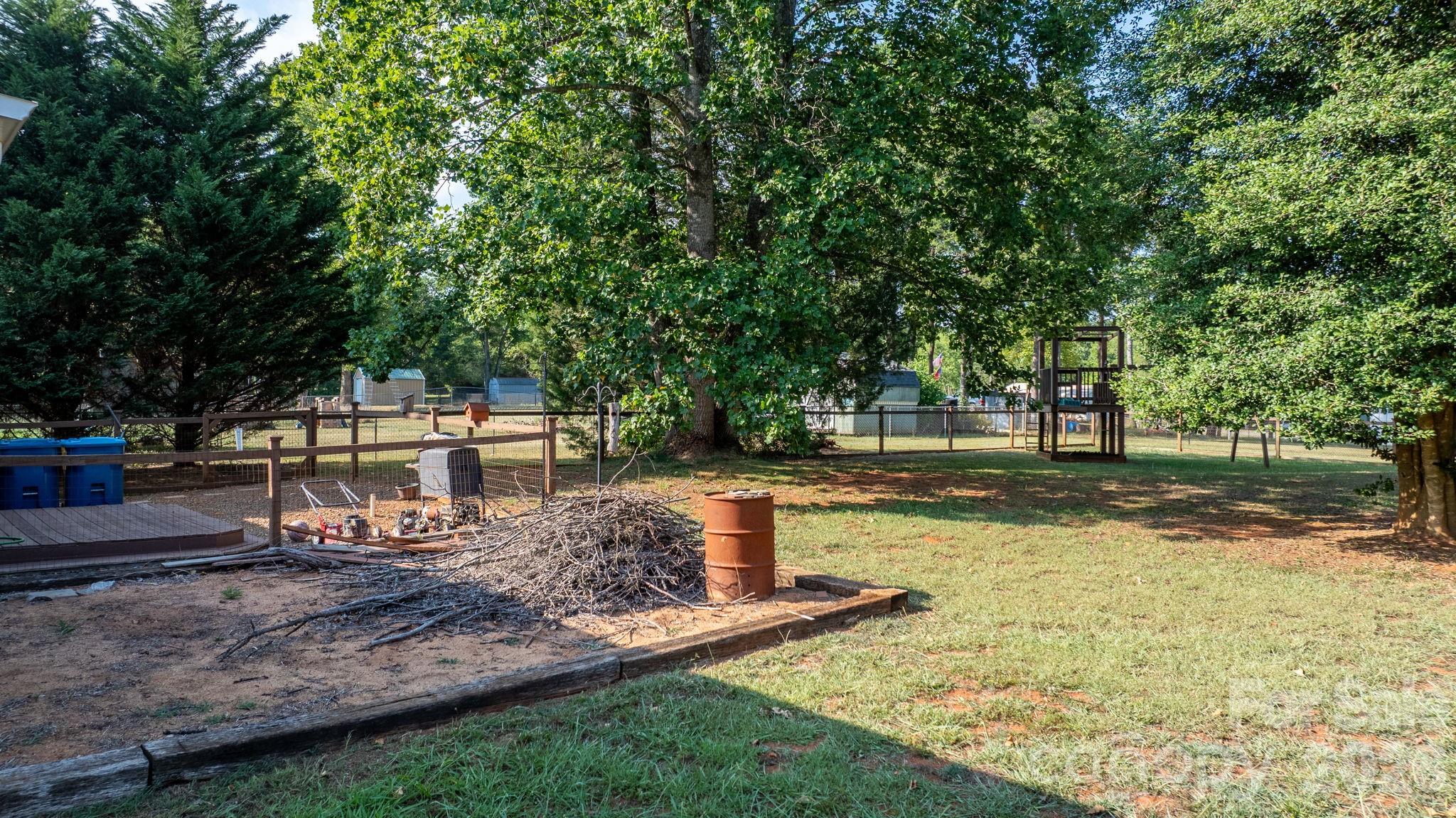 3844 Bridle Path Drive Property Photo 22