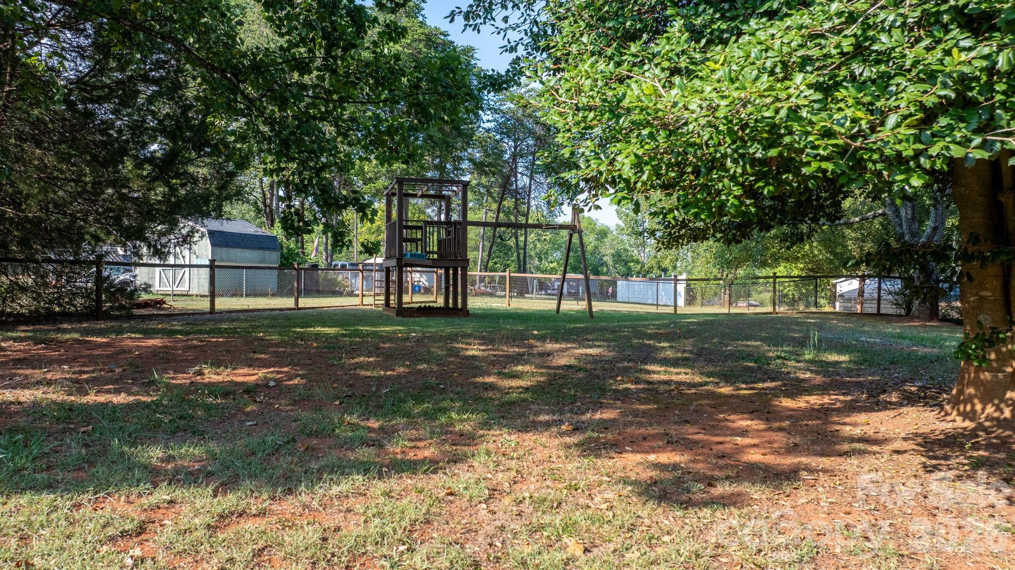 3844 Bridle Path Drive Property Photo 23