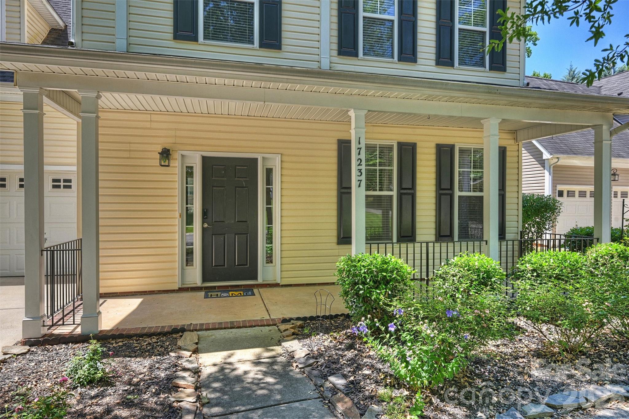 17237 Grand Central Way Property Photo 3