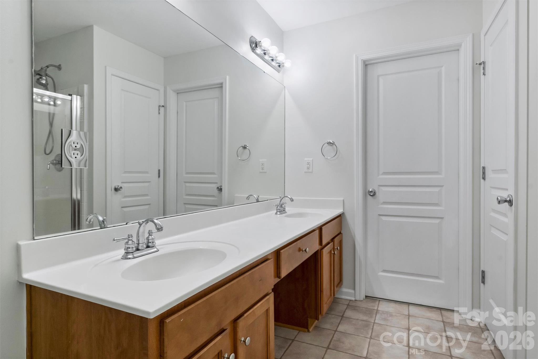 17237 Grand Central Way Property Photo 22