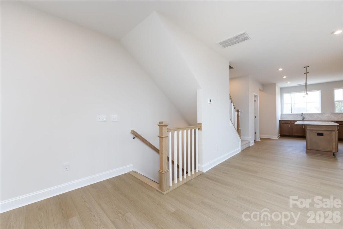 3013 Circles End Property Photo 9