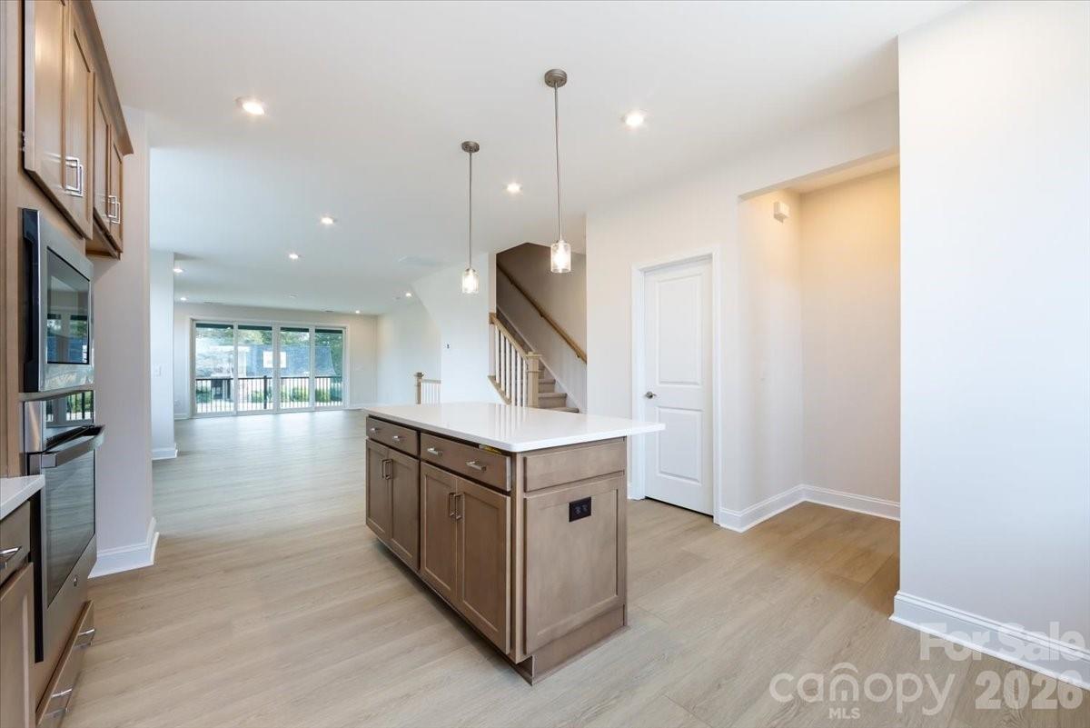 3013 Circles End Property Photo 14