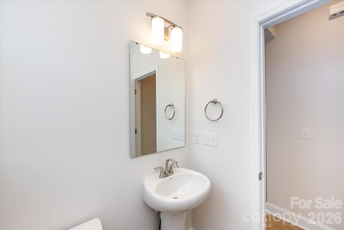 3013 Circles End Property Photo 16