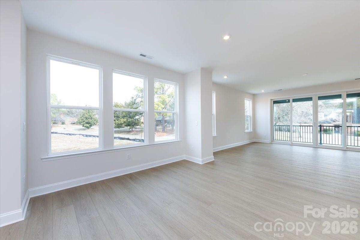 3013 Circles End Property Photo 18