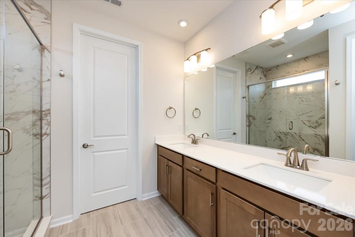 3013 Circles End Property Photo 24
