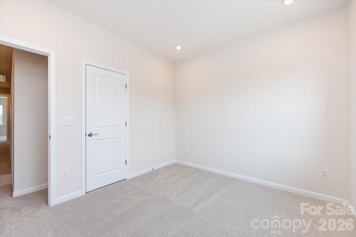 3013 Circles End Property Photo 28