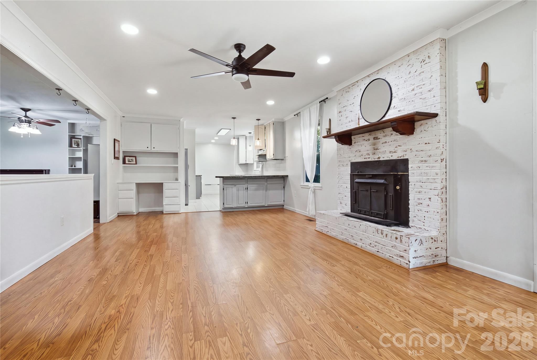 169 Greenbriar Drive Property Photo 2