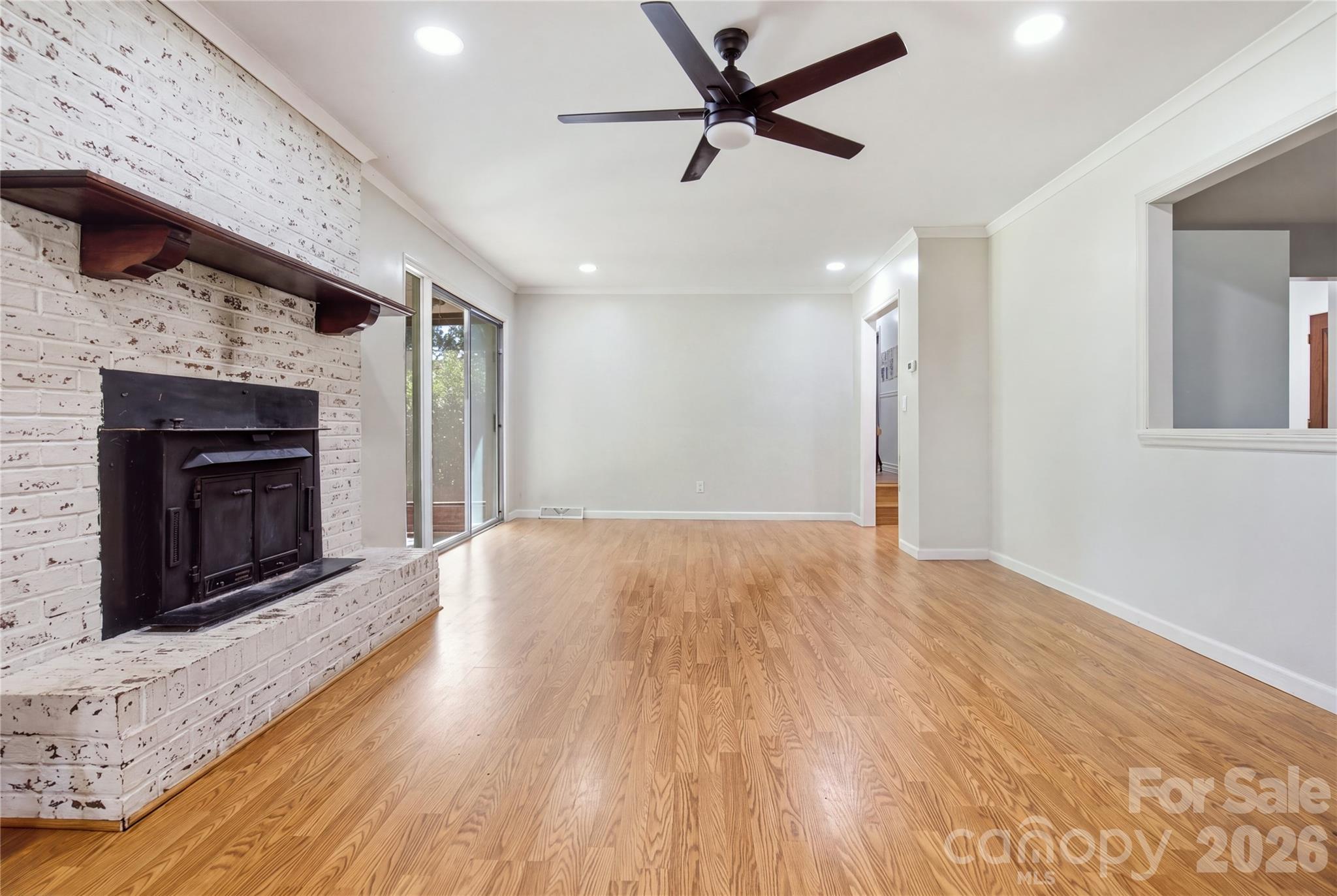 169 Greenbriar Drive Property Photo 3