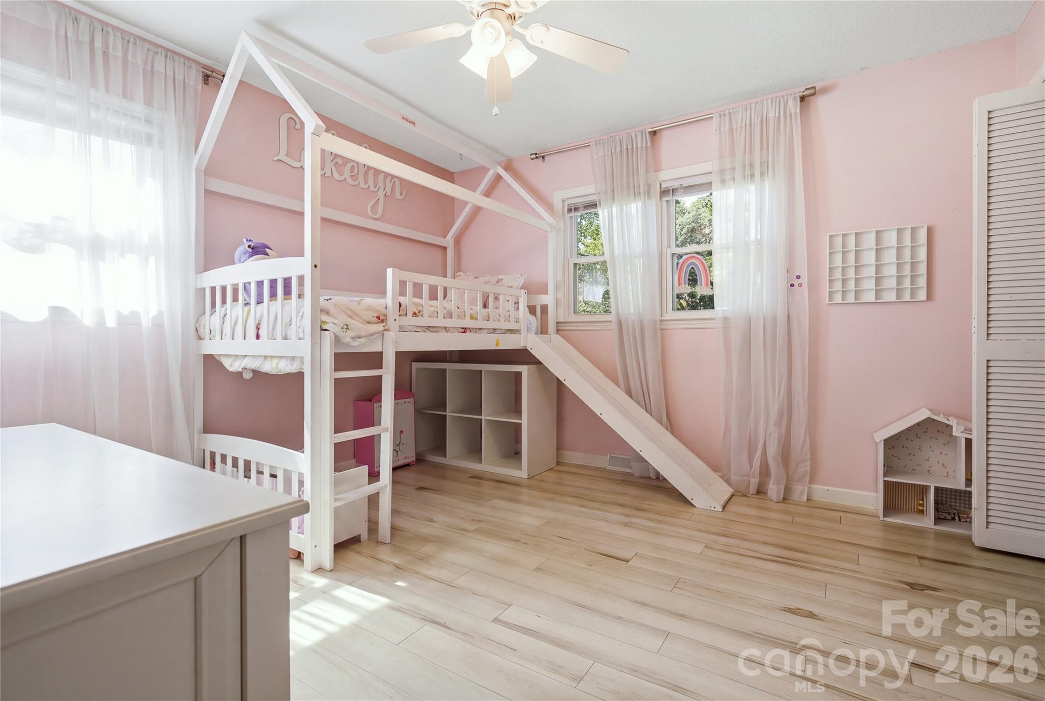 169 Greenbriar Drive Property Photo 16
