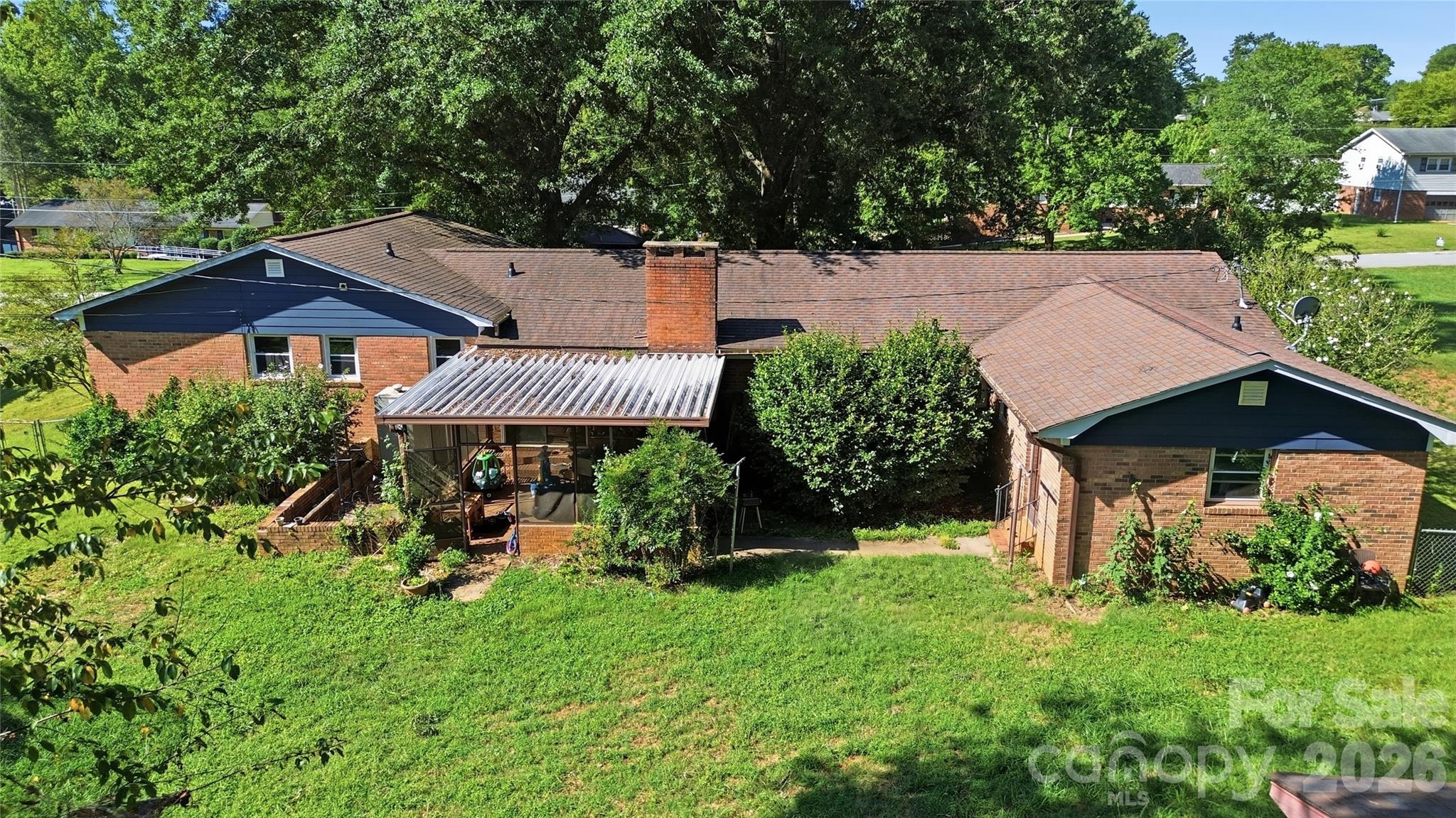 169 Greenbriar Drive Property Photo 21