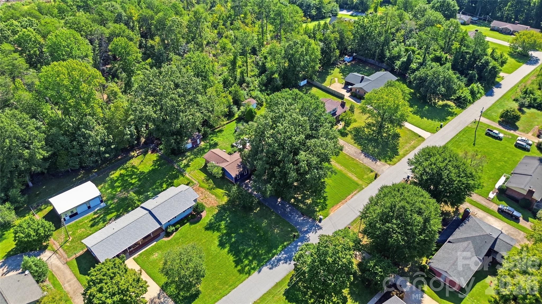 169 Greenbriar Drive Property Photo 22