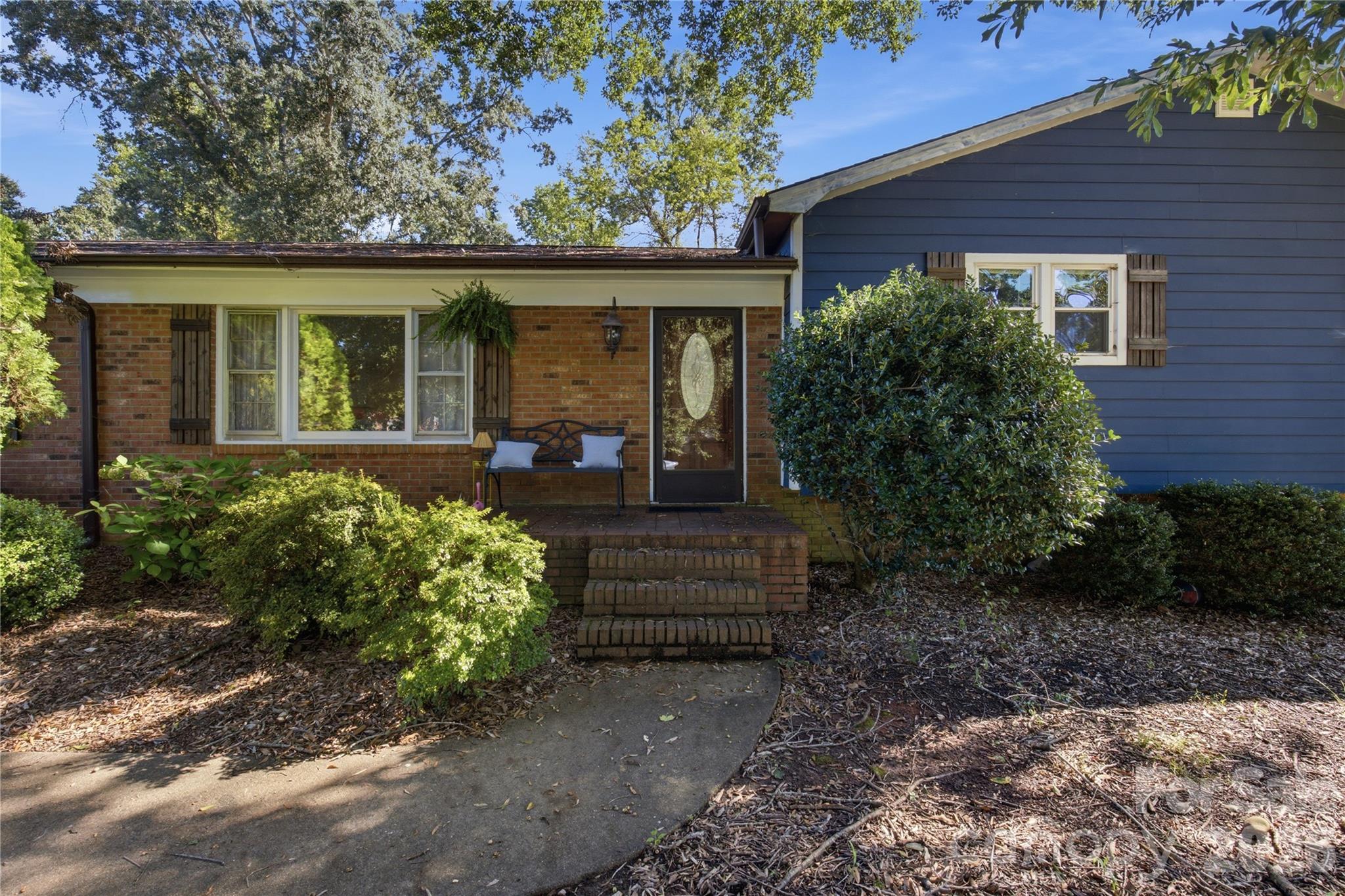 169 Greenbriar Drive Property Photo 27