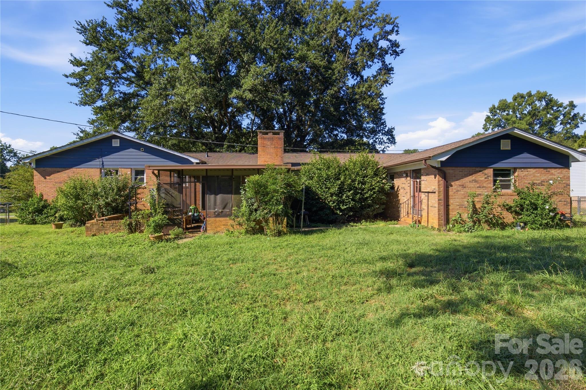 169 Greenbriar Drive Property Photo 28